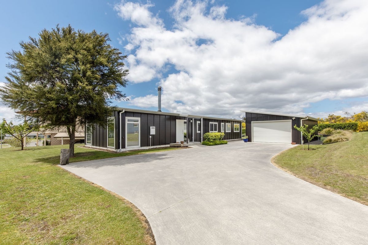 109 Kahotea Drive, Motuoapa, Turangi - Carousel 1