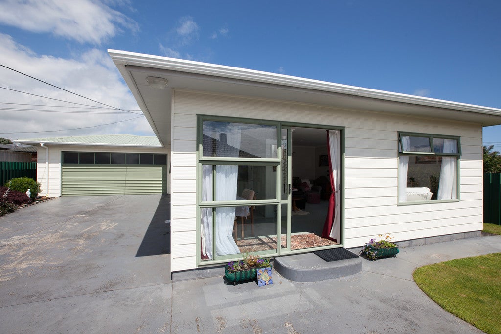 1/22 Wrantage Street, Westown, New Plymouth - Carousel 1