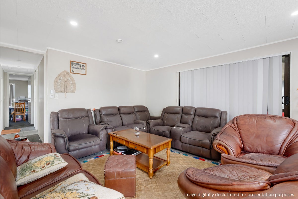 59 Hollyford Drive, Clover Park, Auckland - Carousel 2