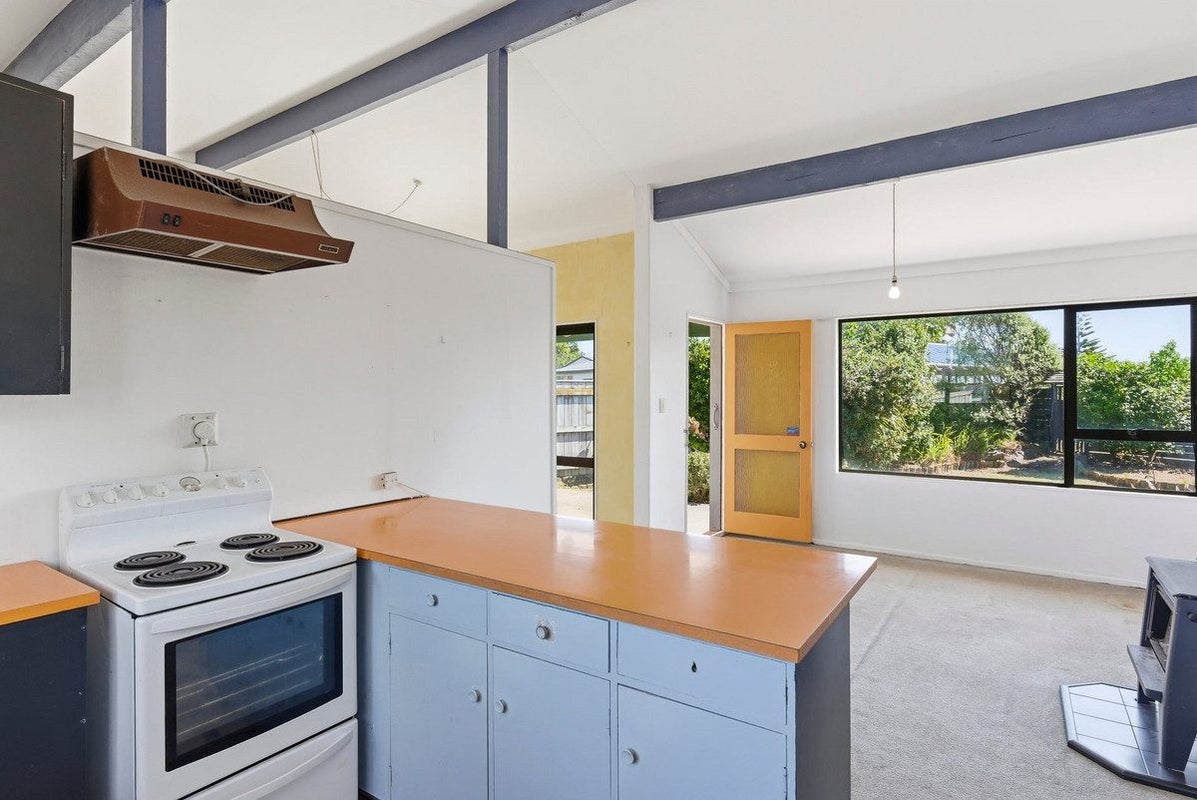 24B Olive Terrace, Paraparaumu Beach, Paraparaumu - Carousel 2