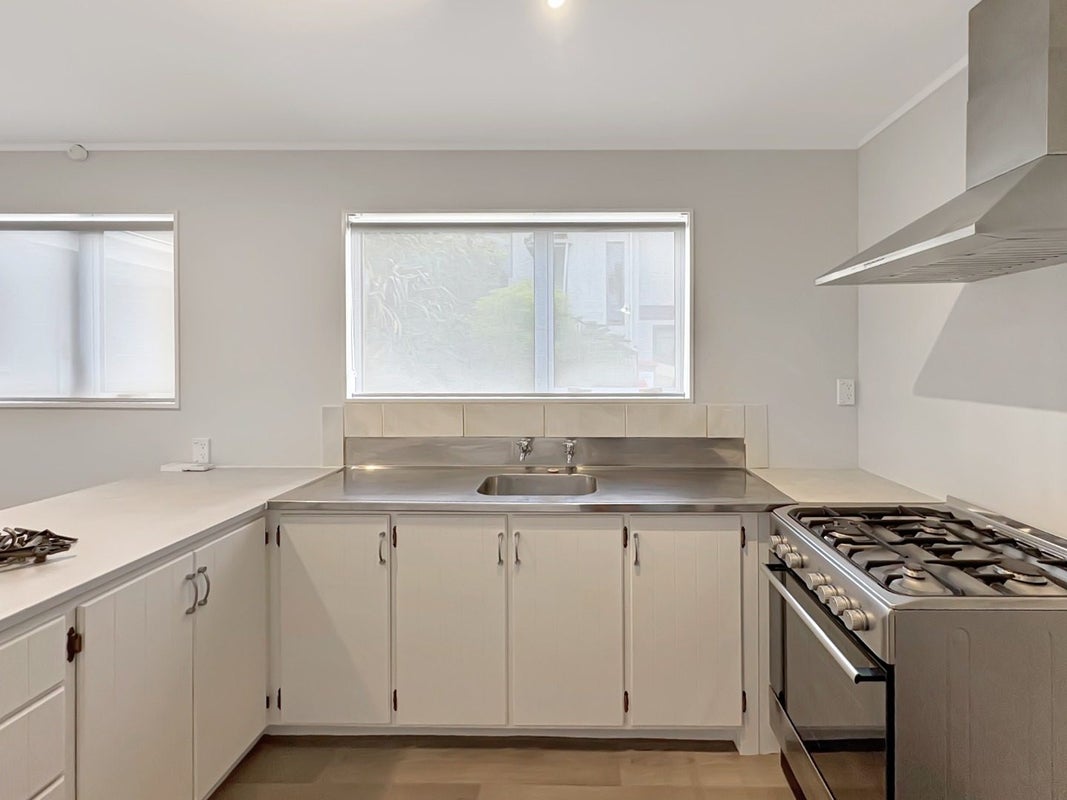 36 Treadwell Street, Springvale, Whanganui - Carousel 2