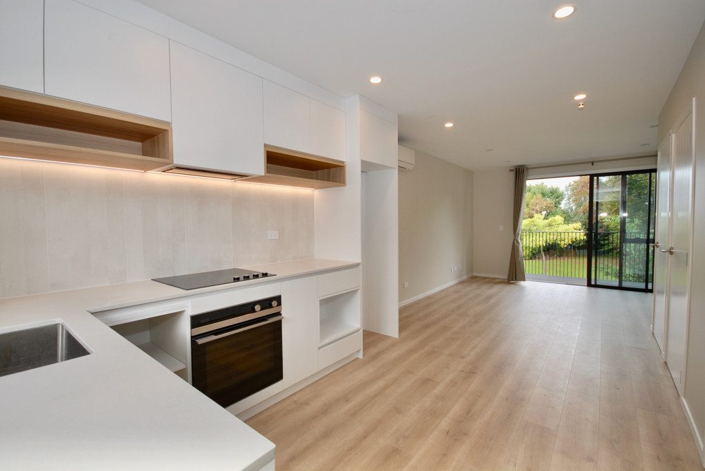 41E Camelot Place, Glenfield, Auckland - Carousel 2