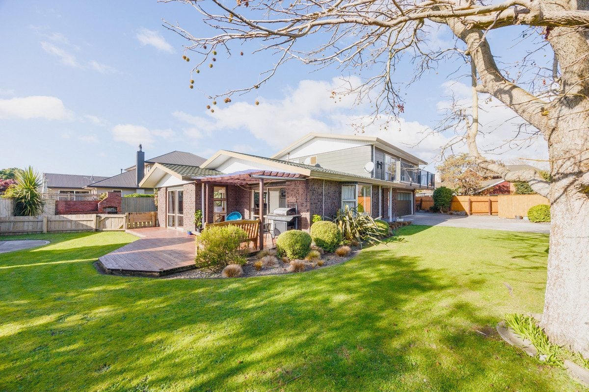 4 Gainsborough Grove, Highbury, Palmerston North - Carousel 2