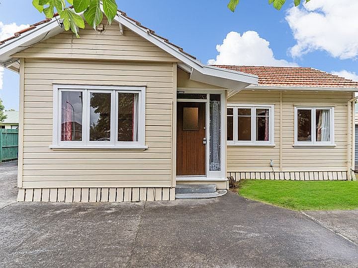 25 Manuroa Road, Takanini, Auckland - Carousel 2