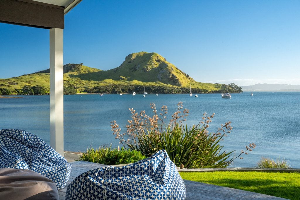 17 Urquharts Bay Road, Whangarei Heads - Carousel 1