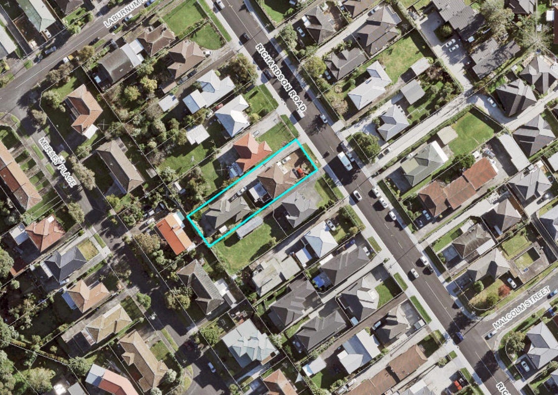 331A Richardson Road, New Windsor, Auckland - Carousel 2