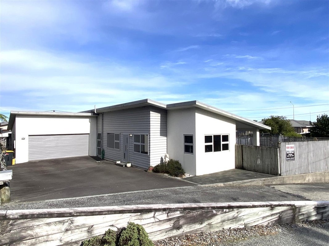 2 Fernhill Place, Karoro, Greymouth - Carousel 2