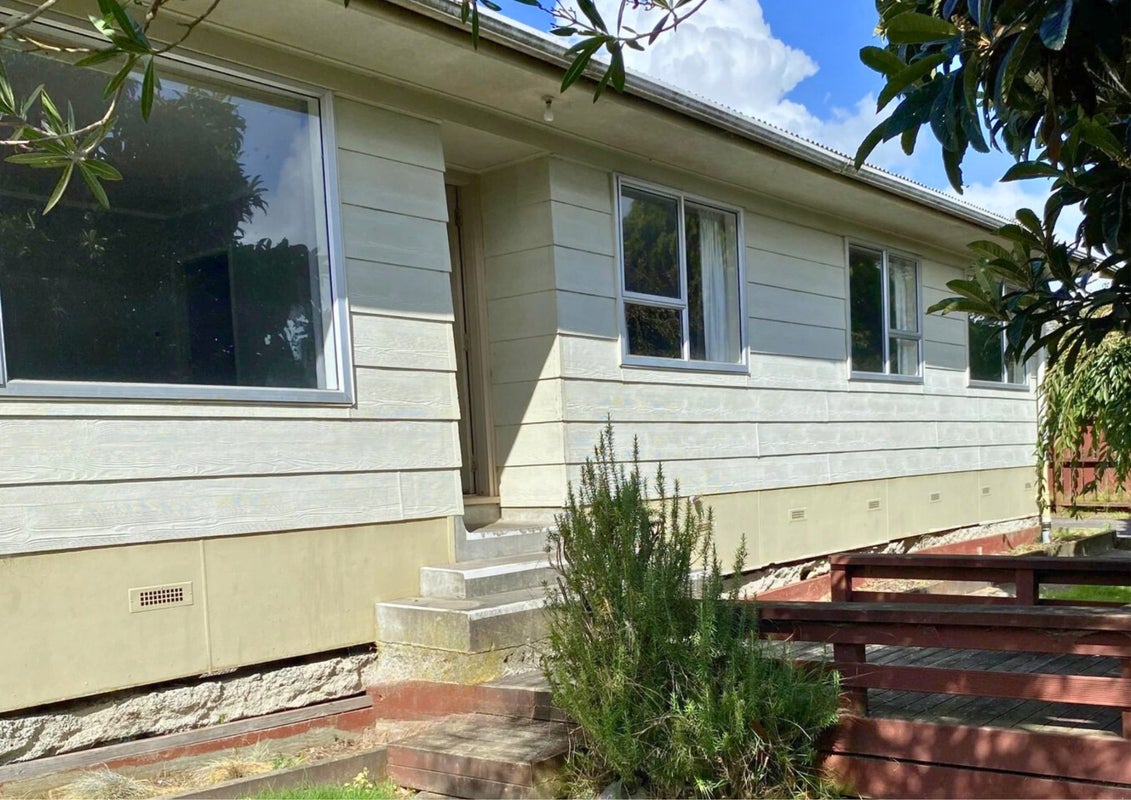 10A Crescent Court, Melville, Hamilton - Carousel 1