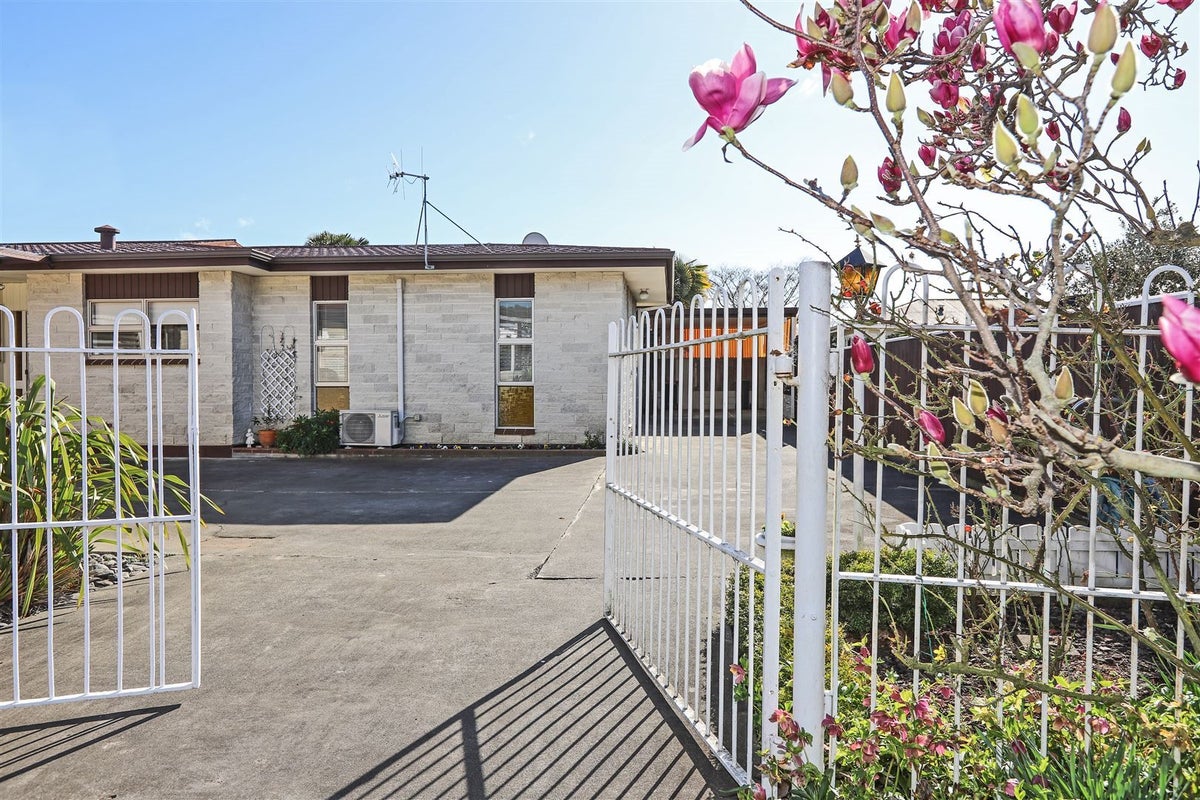 204 Terrace Road, Parkvale, Hastings - Carousel 1