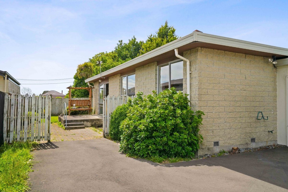 2/4 Brixton Street, Islington, Christchurch - Carousel 18