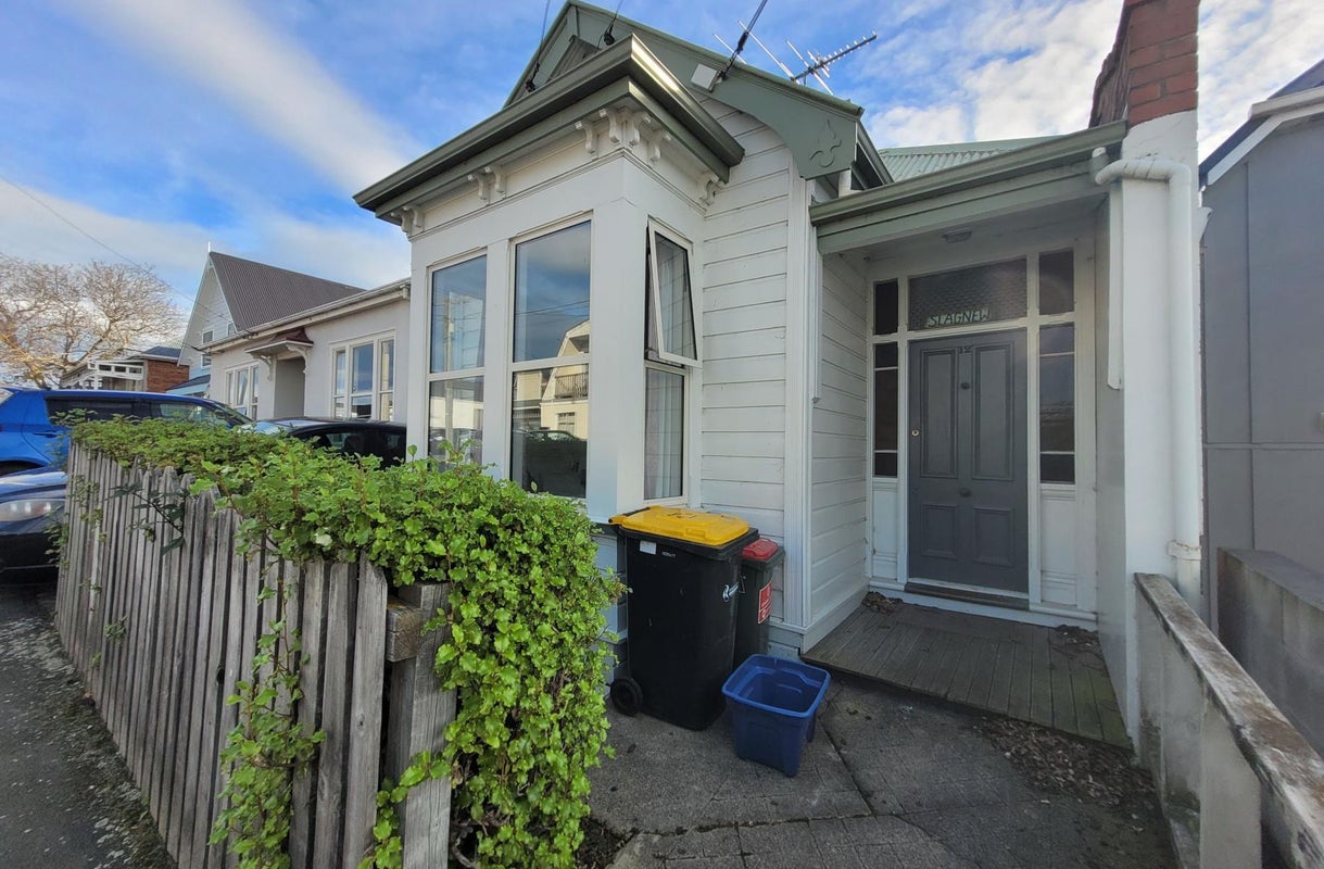 12 Agnew Street, North Dunedin, Dunedin - Carousel 1