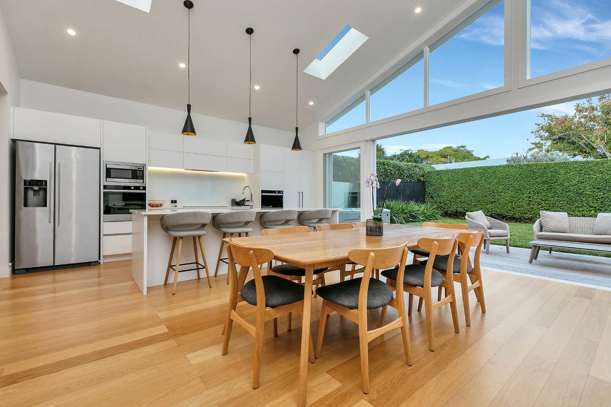 7 Nottingham Street, Westmere, Auckland - Carousel 1