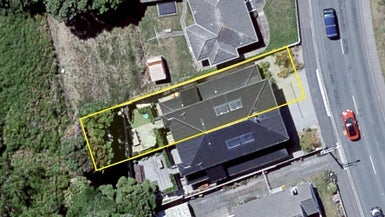 306B Queens Drive, Lyall Bay, Wellington - Carousel 1