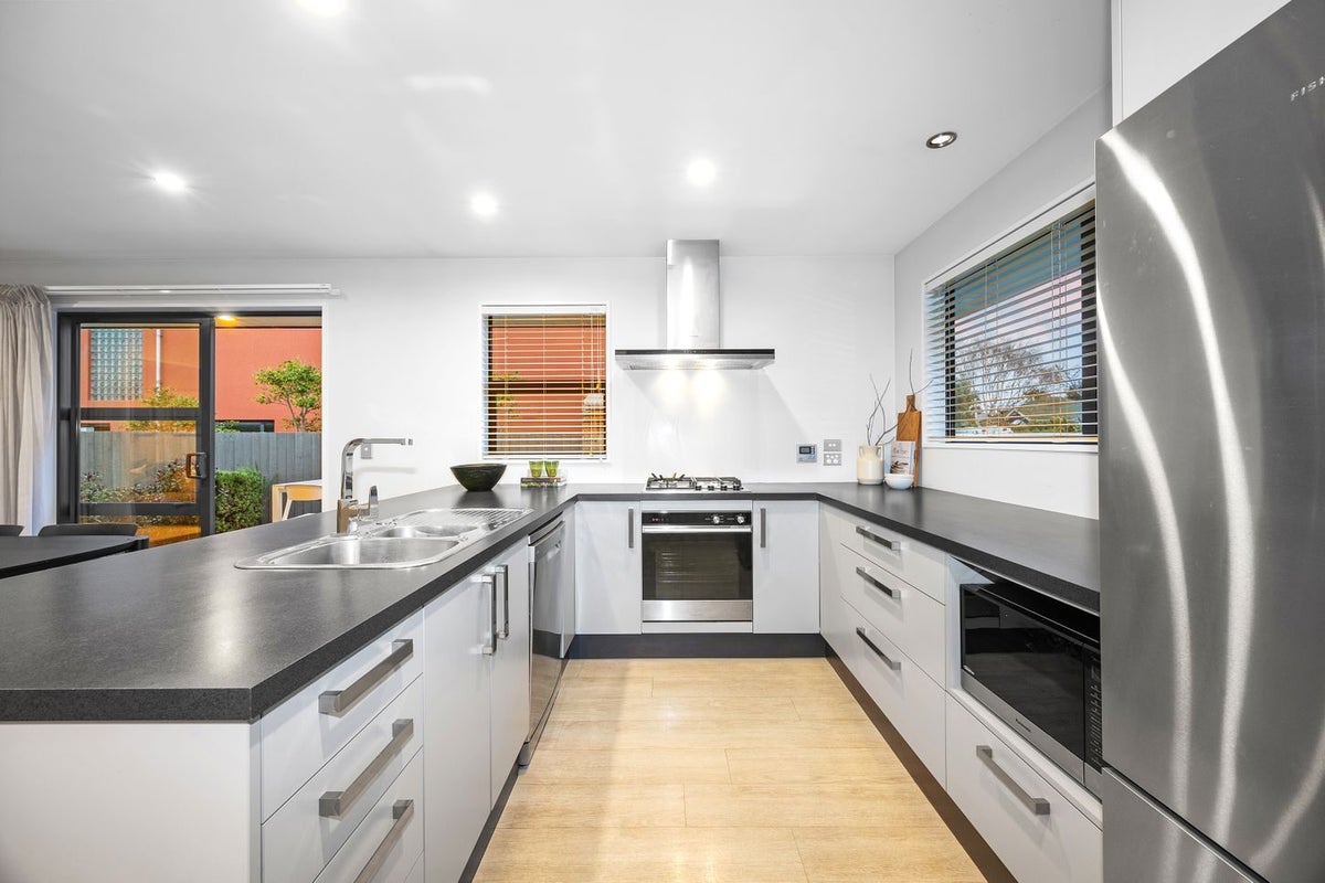 45 Woodville Street, Edgeware, Christchurch - Carousel 2