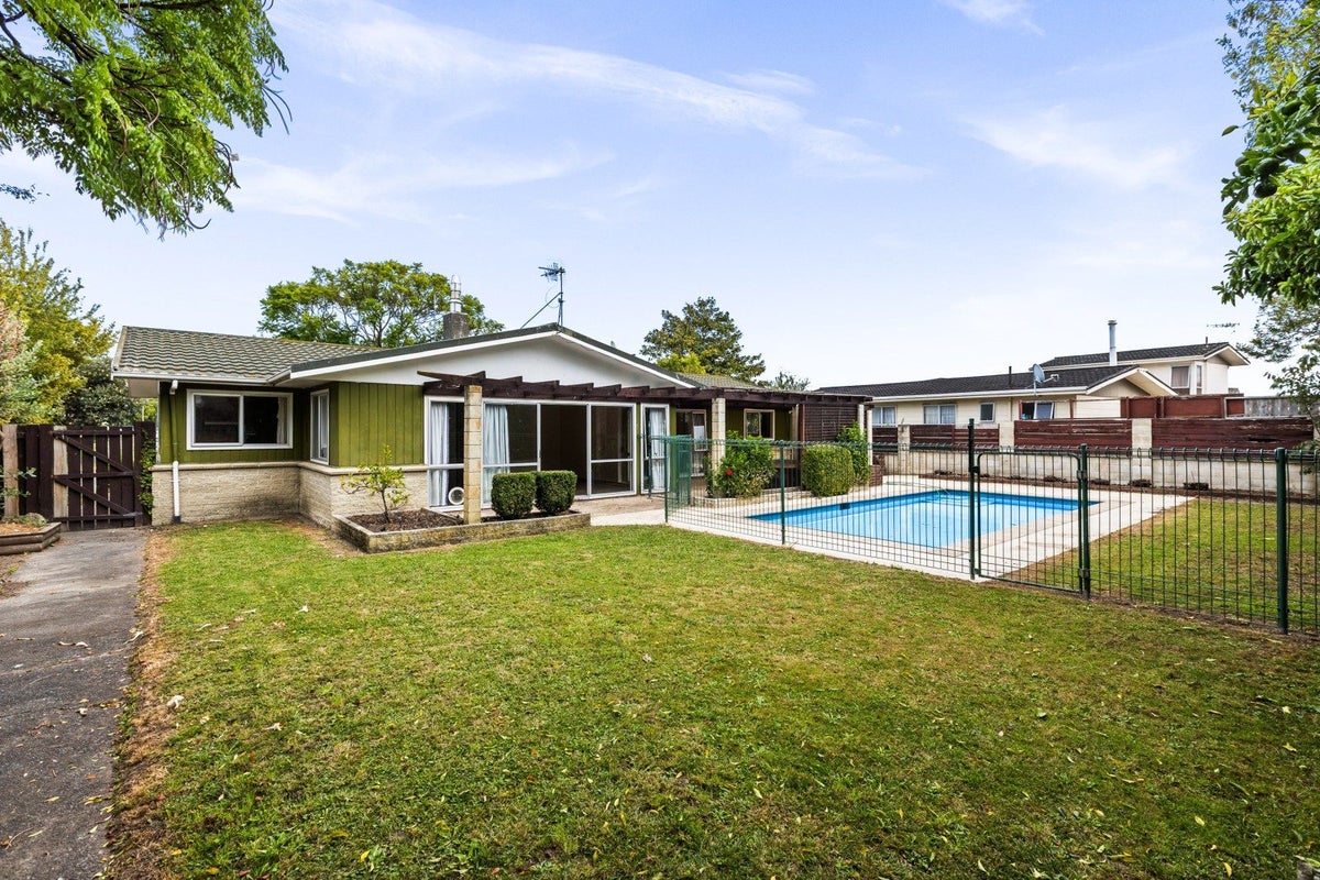 8 Ranfurly Street, Tamatea, Napier - Carousel 2