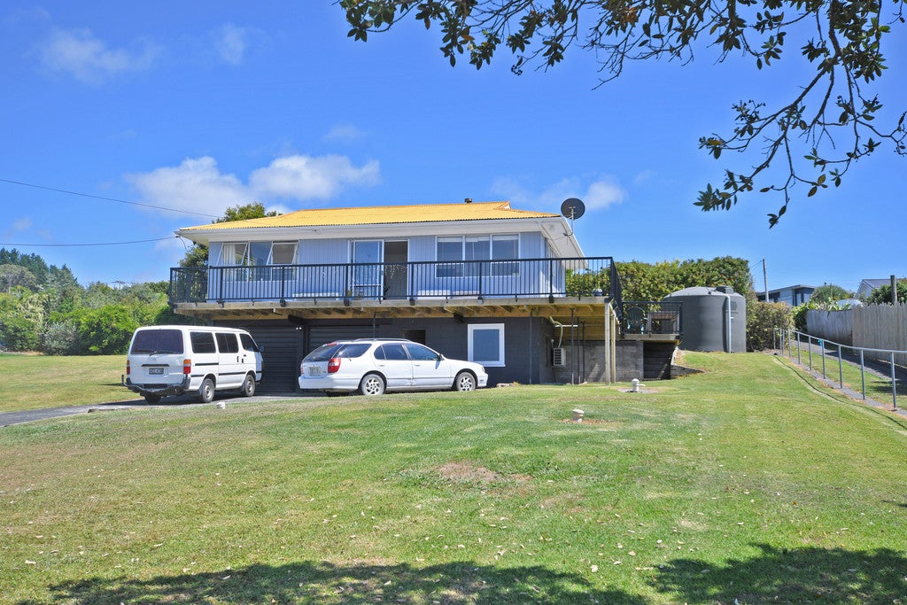 44 HAURAKI Road, Palm Beach - Carousel 1