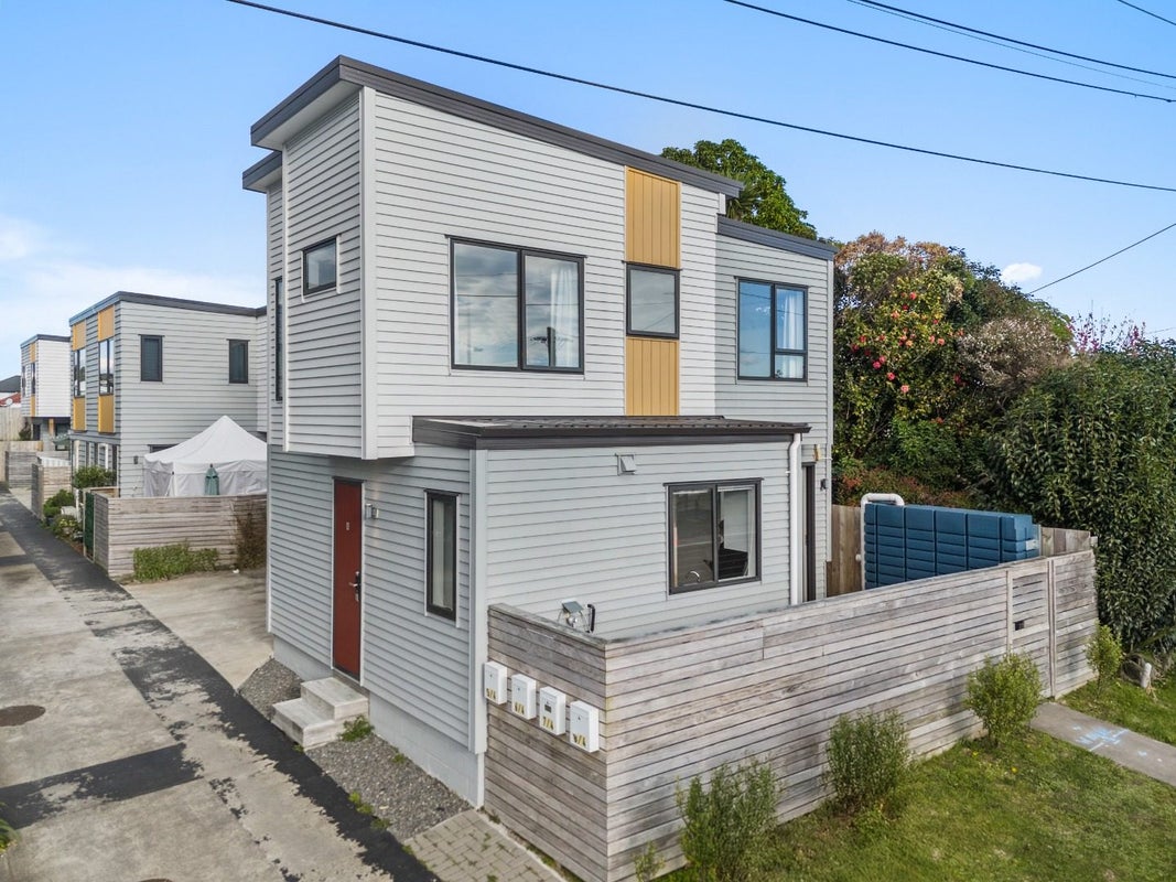 8/4 Edgerton Road, Te Atatu Peninsula, Auckland - Carousel 15