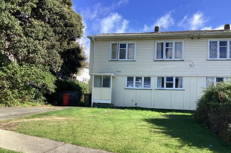 157 Bedford Street, Cannons Creek, Porirua - Carousel 1