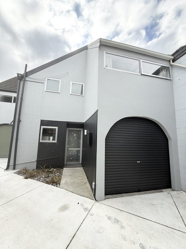 4/9 Barrie Street, Addington, Christchurch - Carousel 1