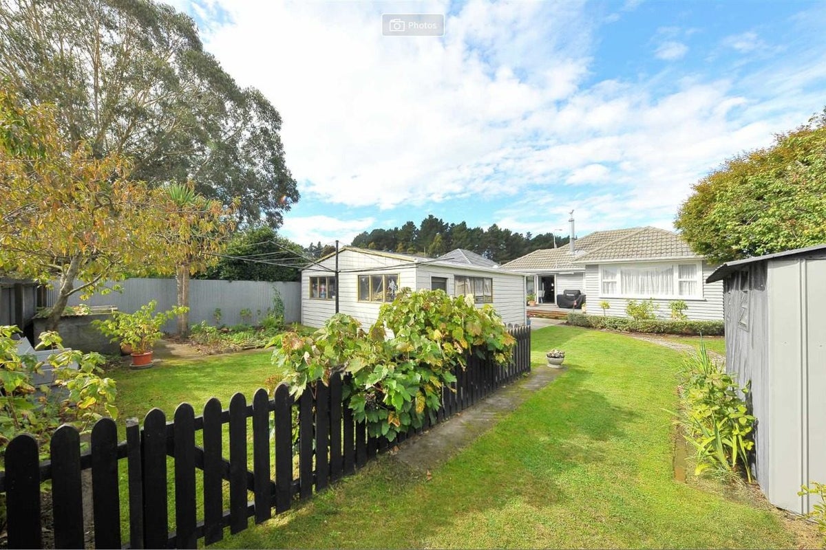 115 Pages Road, Wainoni, Christchurch - Carousel 11