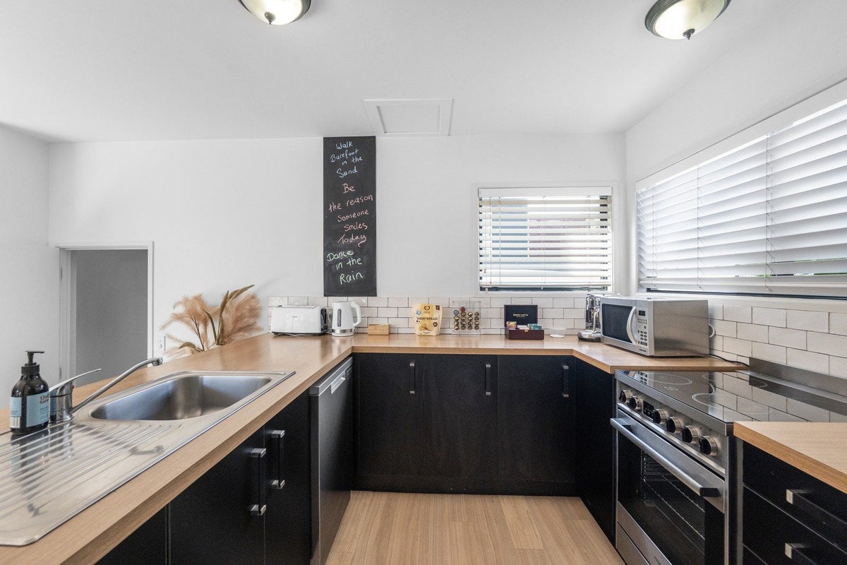 31A Campbell Road, Mount Maunganui, Mount Maunganui - Carousel 2