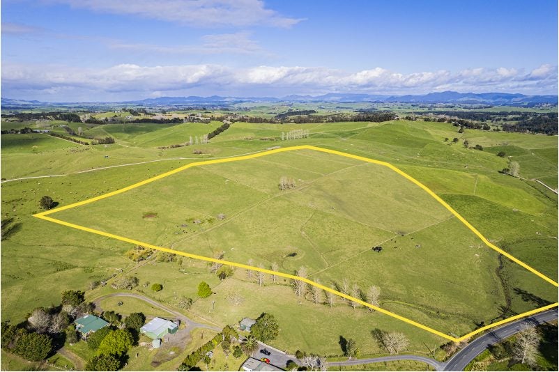 1065 Pipiwai Road, Whangarei - Carousel 1