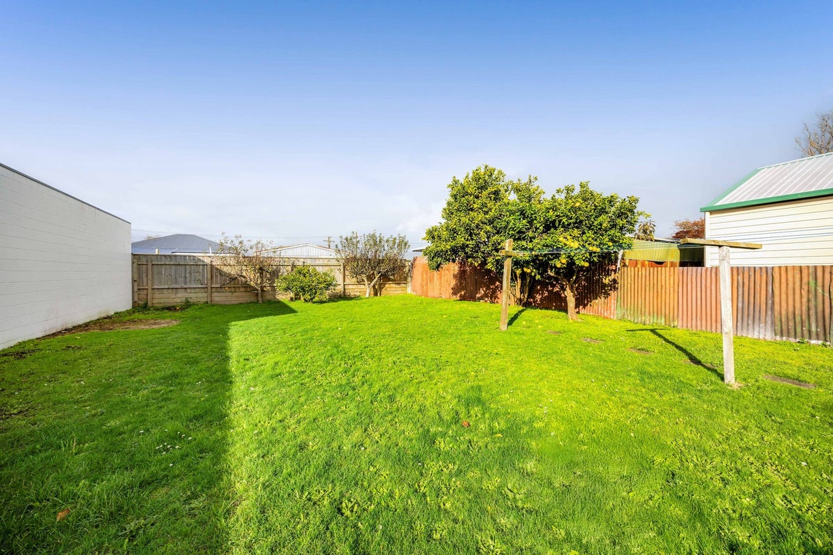 66 Camberwell Road, Hawera - Carousel 23