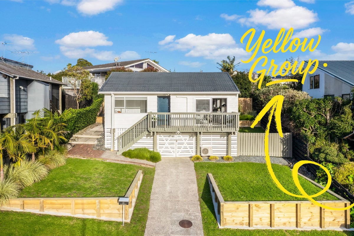2/6 Oruamo Place, Beach Haven, Auckland - Carousel 1
