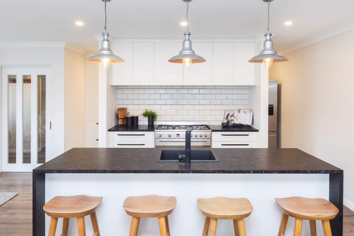60 Grayshott Avenue, Casebrook, Christchurch - Carousel 2