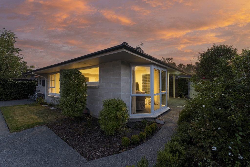 2/18B Strowan Road, Strowan, Christchurch - Carousel 17