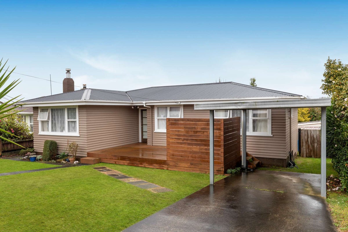 305 Hazelmere Crescent, Te Awamutu, Te Awamutu - Carousel 2