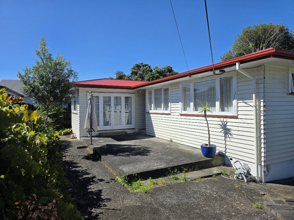 38A Woodglen Road, Glen Eden, Auckland - Carousel 2