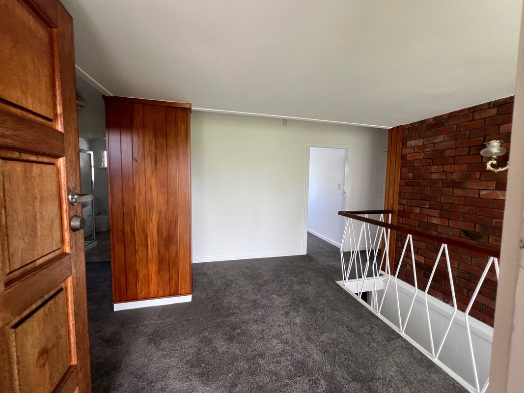15 Lynbrooke Avenue, Blockhouse Bay, Auckland - Carousel 2