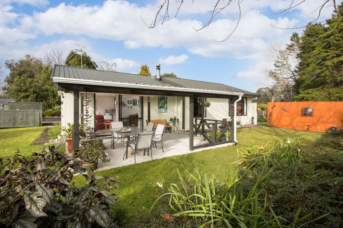 6 The Meadows, Katikati, Katikati - Carousel 1