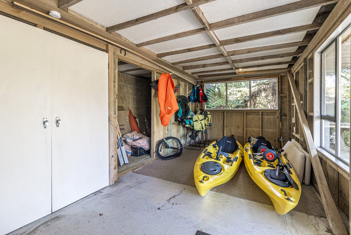 17 Bay Road, Ostend, Waiheke Island - Carousel 20