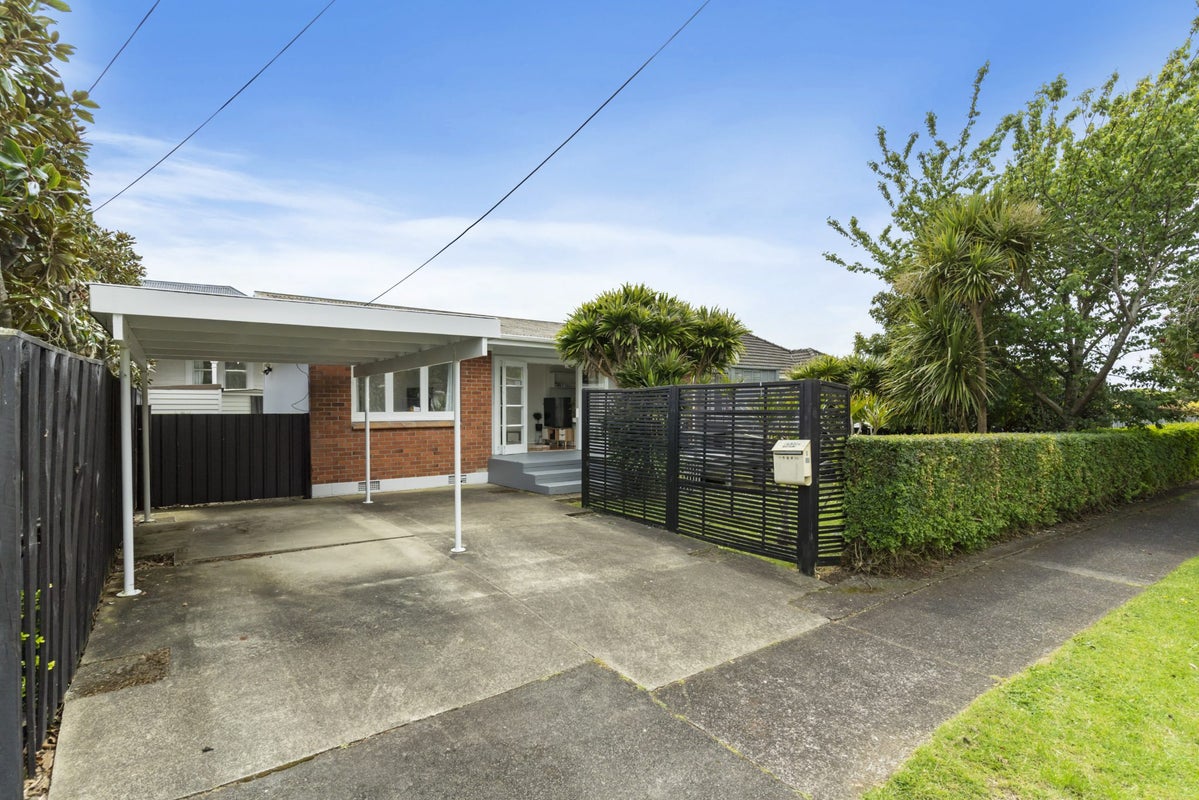 1/50 Tawa Road, Onehunga, Auckland - Carousel 1