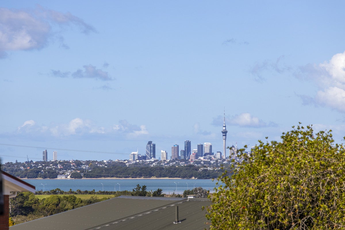 17 Lyndhurst Road, Te Atatu South, Auckland - Carousel 30