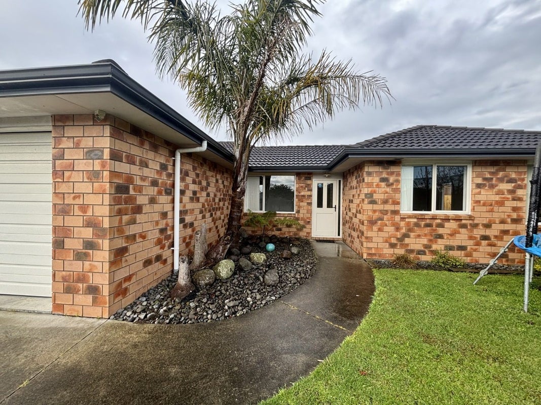 6 Grace Avenue, Leamington, Cambridge - Carousel 2