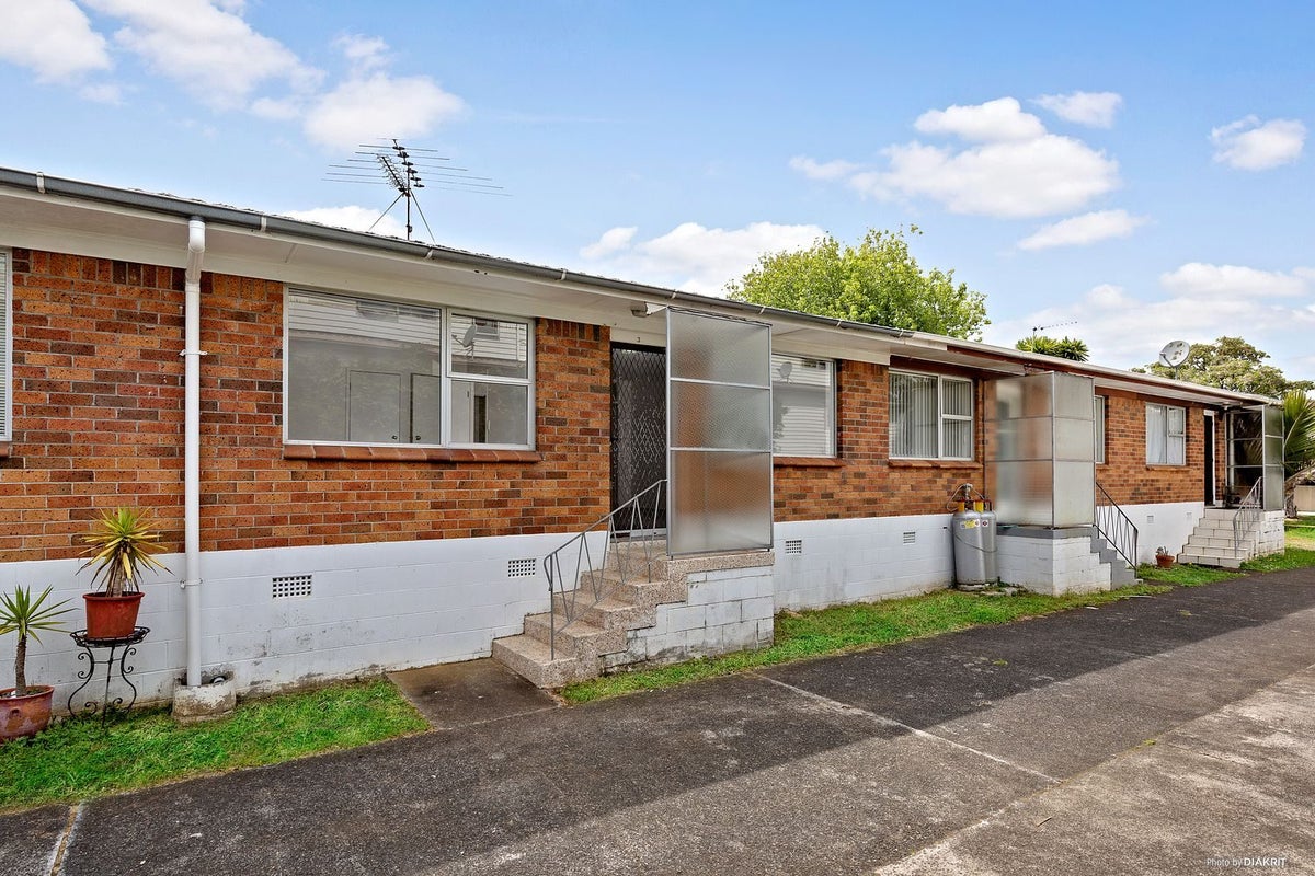 3/20 Campbell Road, One Tree Hill, Auckland - Carousel 1