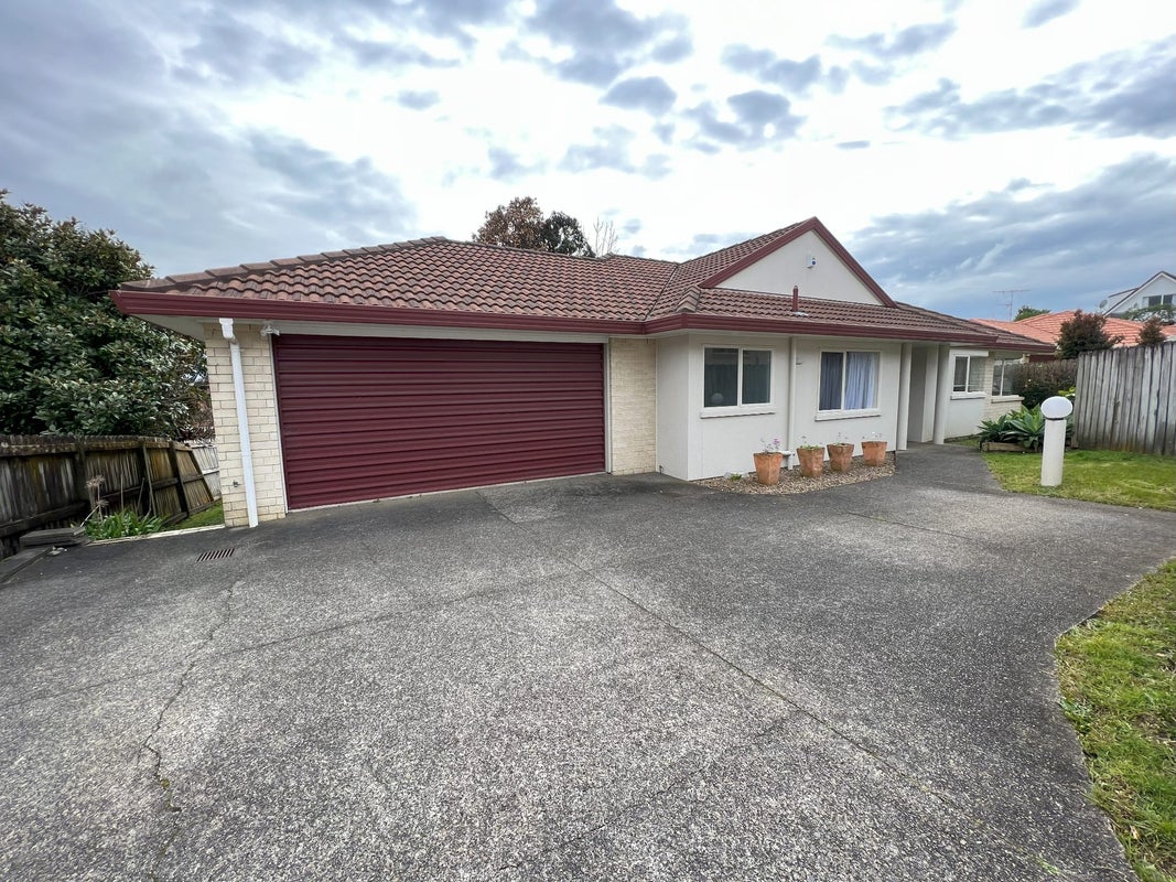 1/730 Chapel Road, Dannemora, Auckland - Carousel 1