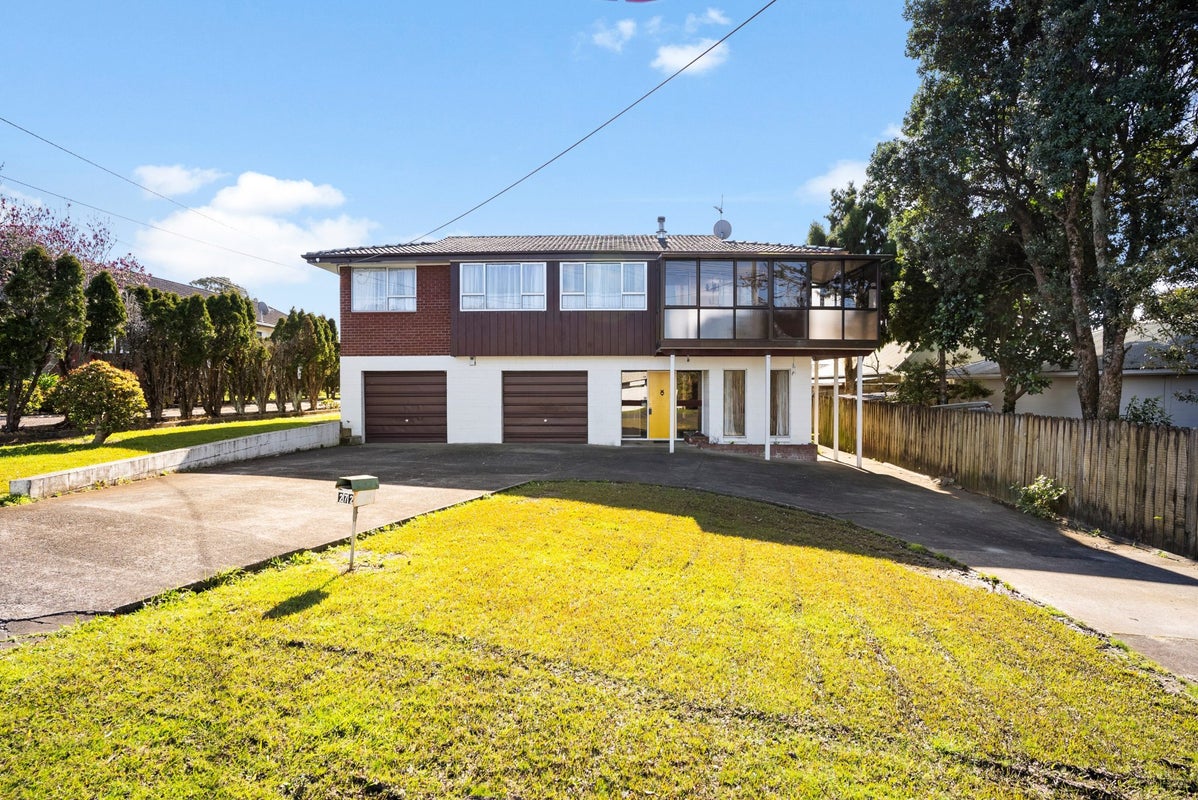 272 Royal Road, Massey, Auckland - Carousel 1