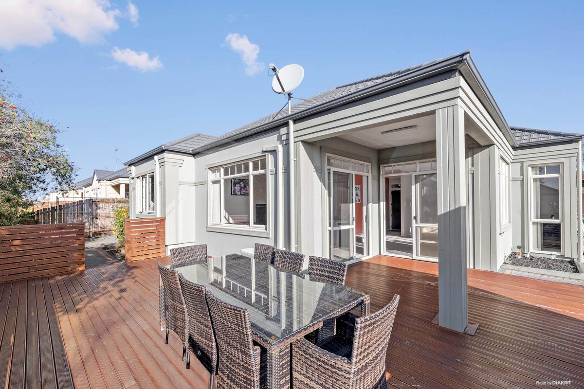 53 Matata Street, Blockhouse Bay, Auckland - Carousel 2