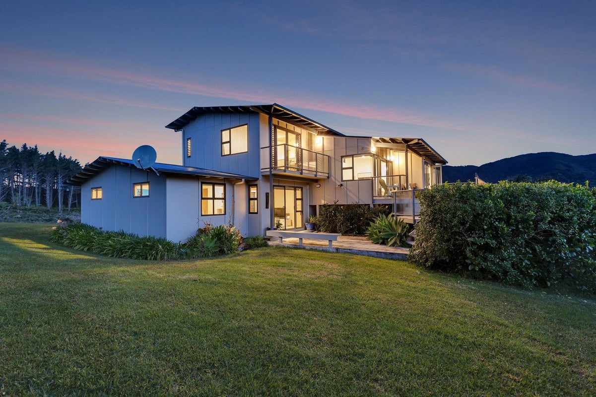 5 Margaret Way, Langs Beach, Waipu - Carousel 1