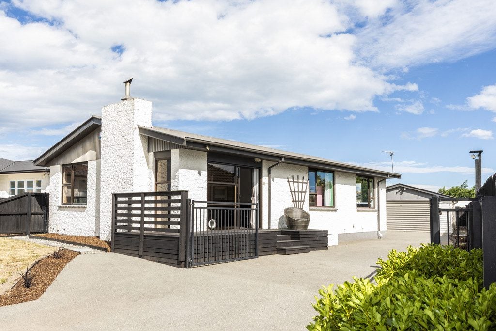 208 Mairehau Road, Burwood, Christchurch - Carousel 1