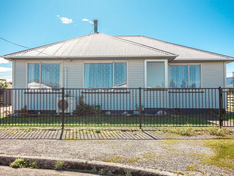 13 Webb Street, Westport, Westport - Carousel 1