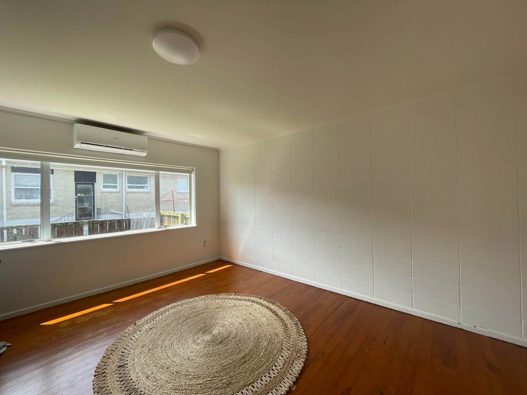 5A Browns Road, Manurewa, Auckland - Carousel 1