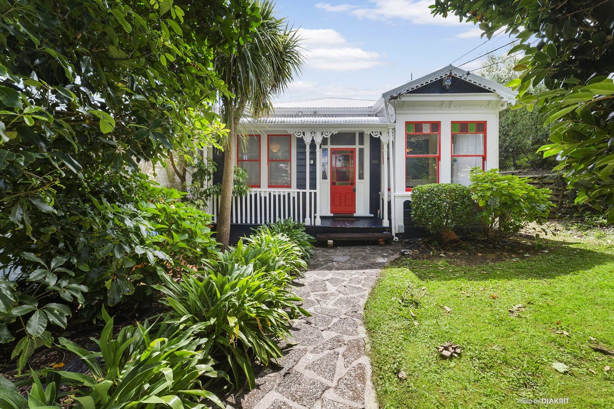 28 Taft Street, Brooklyn, Wellington - Carousel 1