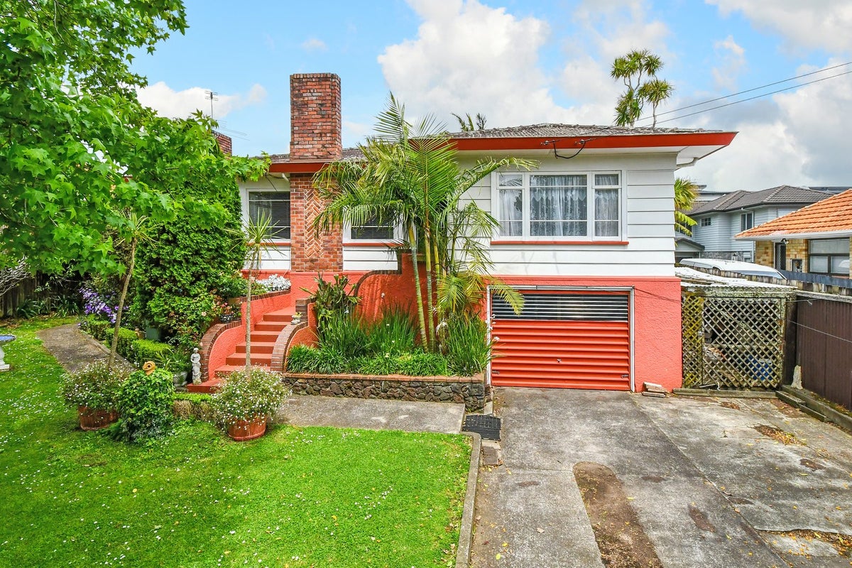 25 Fitzroy Street, Papatoetoe, Auckland - Carousel 1