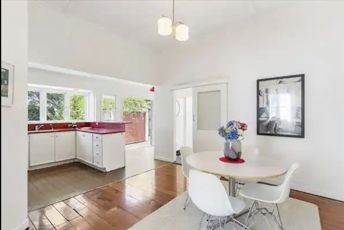 9 Selkirk Road, Mount Albert, Auckland - Carousel 2