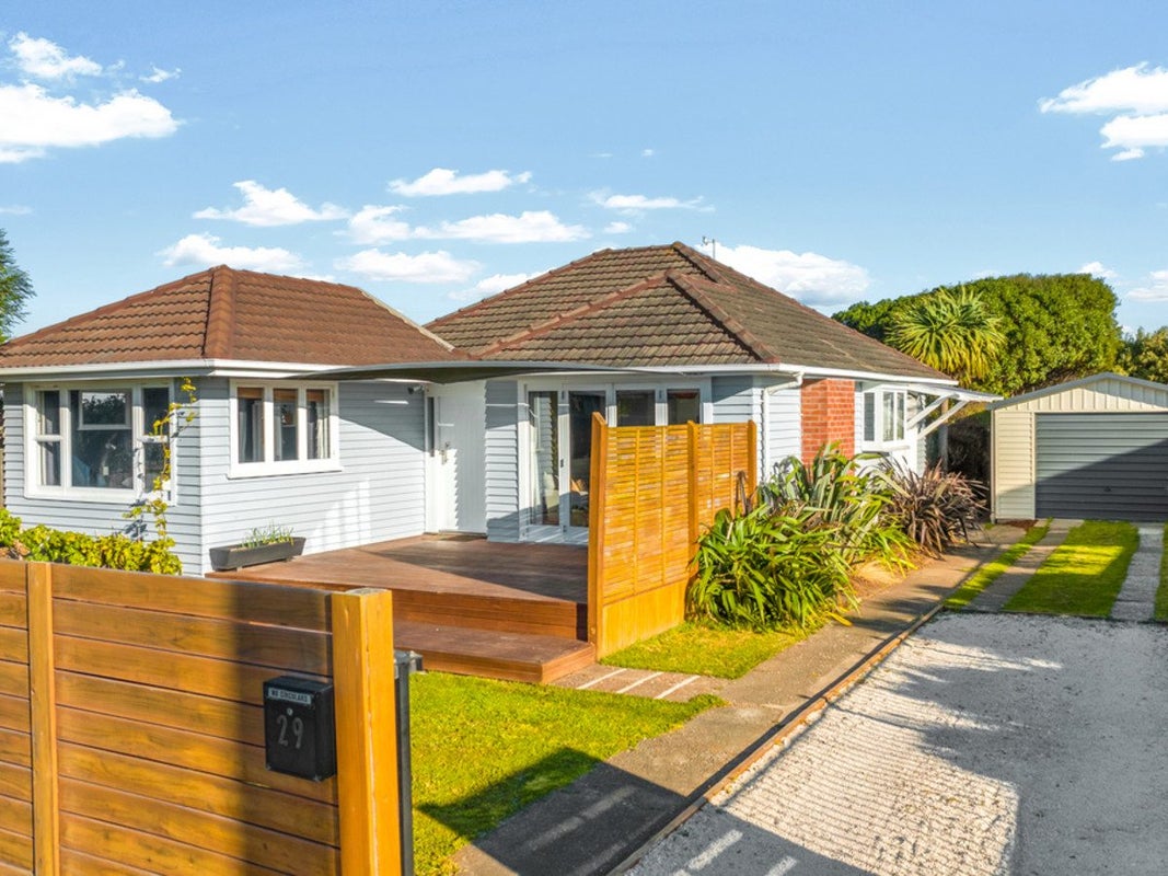29 Beach Road, North New Brighton, Christchurch - Carousel 2
